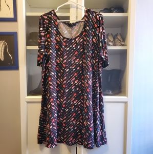 Plus size arrow print dress